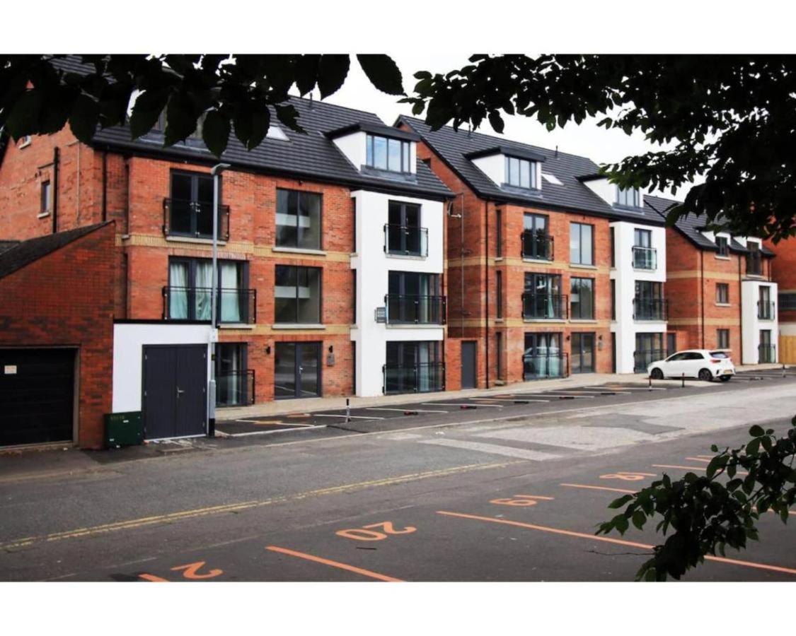 Lovely 2- Bedroom Apartment In Belfast Exterior foto
